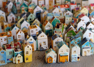 Miniaturowe domki ceramiczne